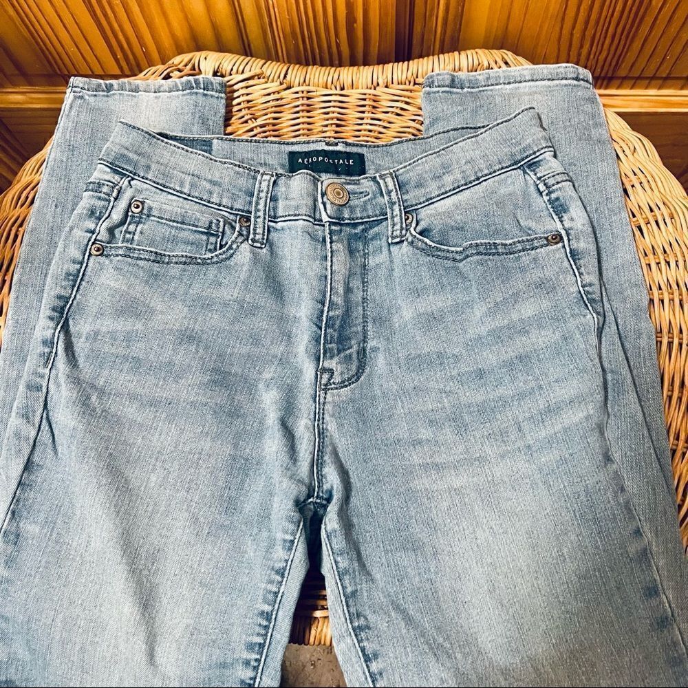 Aeropostale light wash blue high waisted jegging skinny jeans pants size 4 short